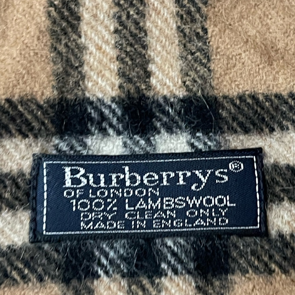 Authentic Burberrys nova check tan scarf (HK13) - Picture 8 of 8